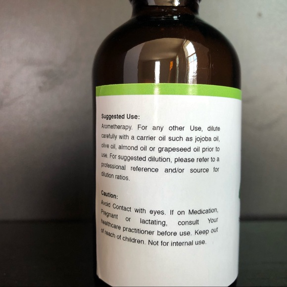 100% Pure Peppermint Oil 4oz (118mL) - Picture 2 of 3